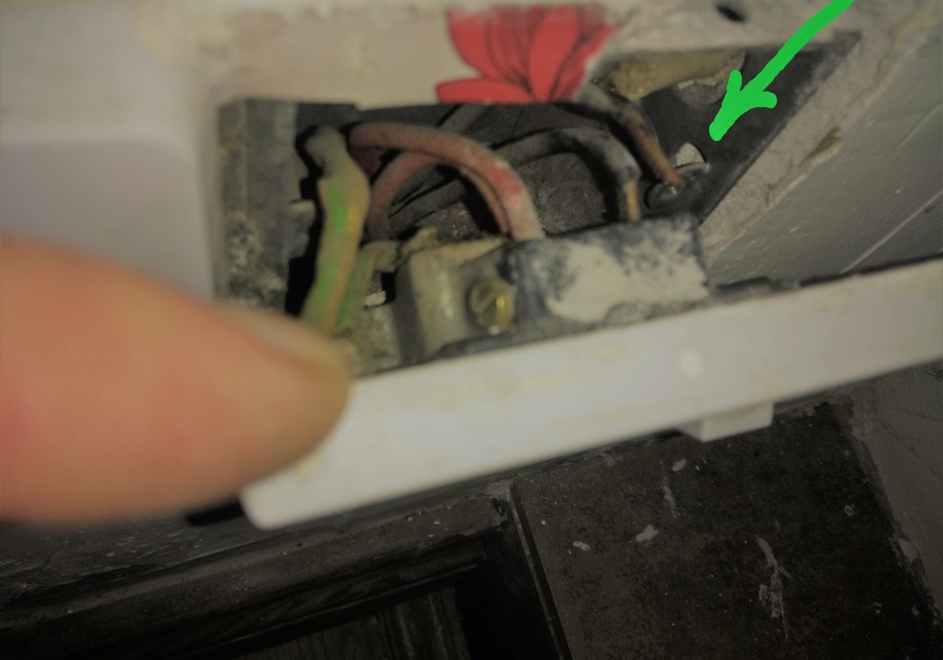 damaged plug socket