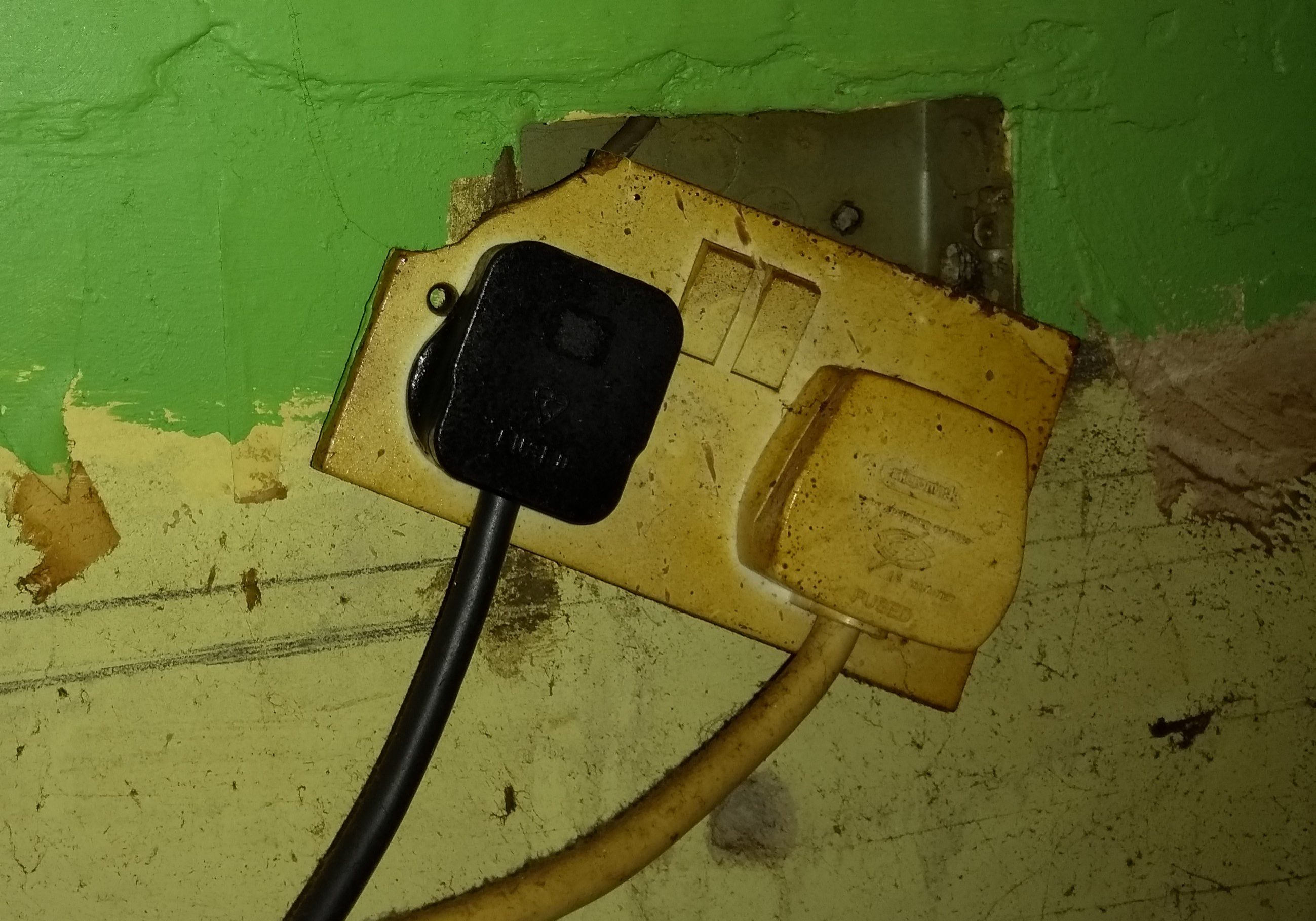 damaged plug sockets
